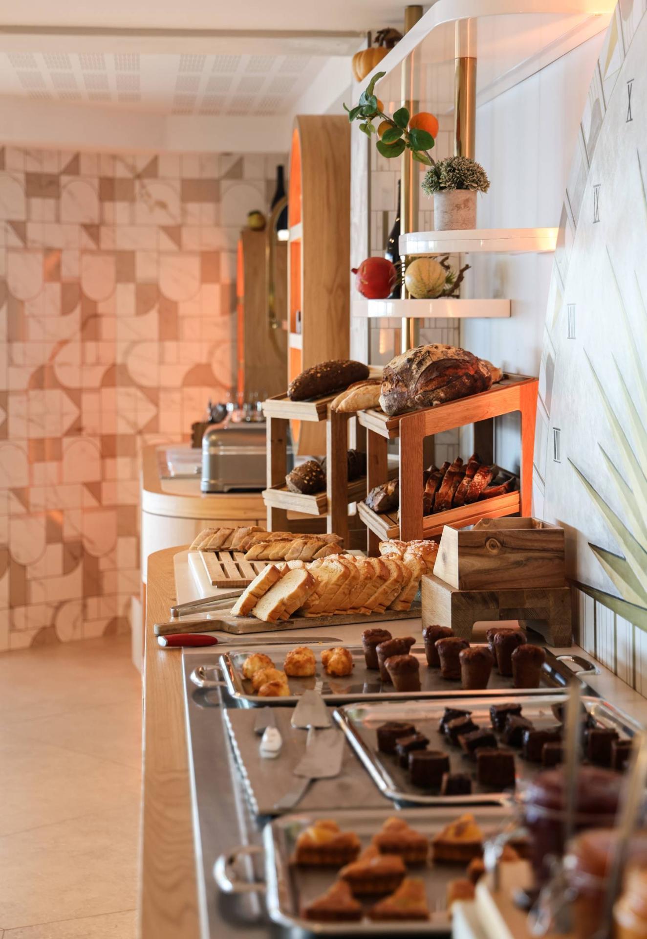 Petit-déjeuner | Best Western Premier Hôtel Santa Maria à l'Île-Rousse